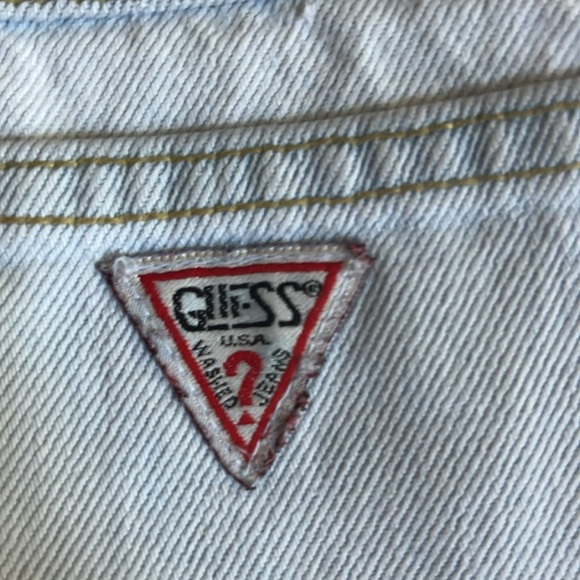 Guess Jeans High Waisted 90s Classic Light Wash Denim Jean Shorts - Picture 3 of 4